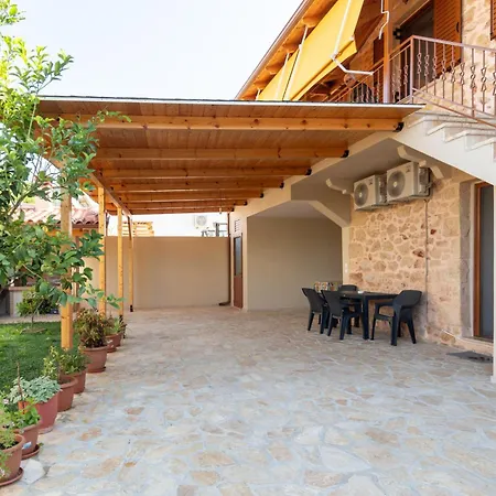 Dionysis Elegant Cozy Filiatrá