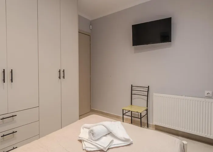 Dionysis Elegant Cozy *