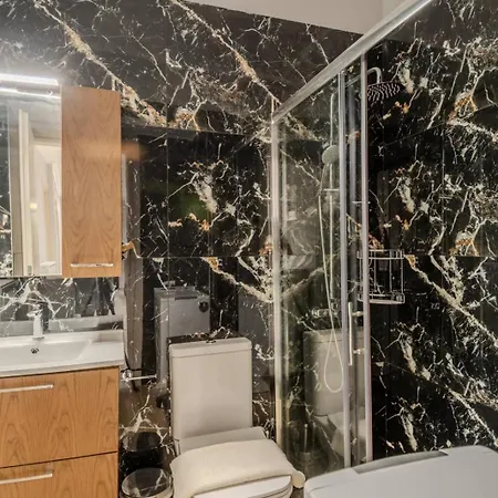 Dionysis Elegant Cozy Appartement *