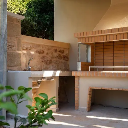 Dionysis Elegant Cozy Filiatra