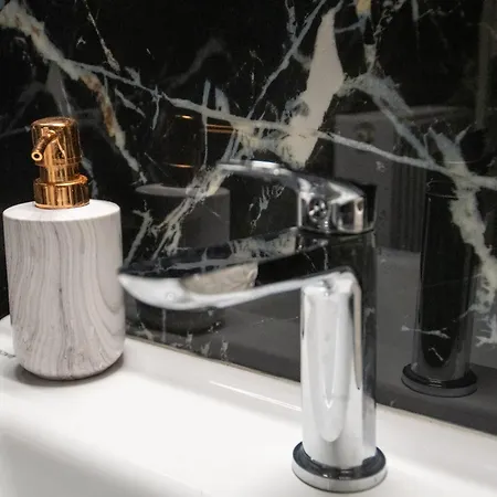 Dionysis Elegant Cozy Filiatra