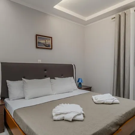 Dionysis Elegant Cozy Filiatra