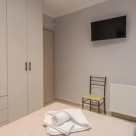 Dionysis Elegant Cozy *