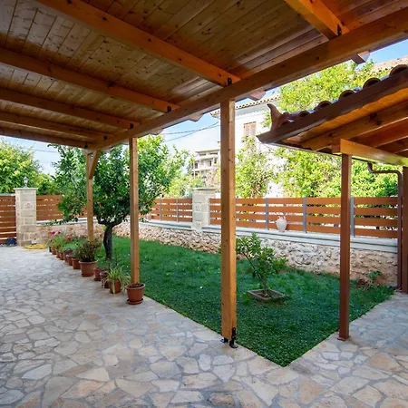 Appartement Dionysis Elegant Cozy Filiatra