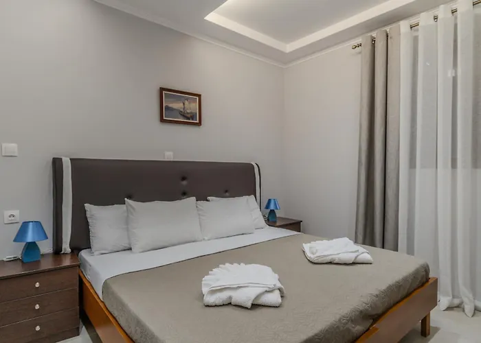 Dionysis Elegant Cozy فيلياترا